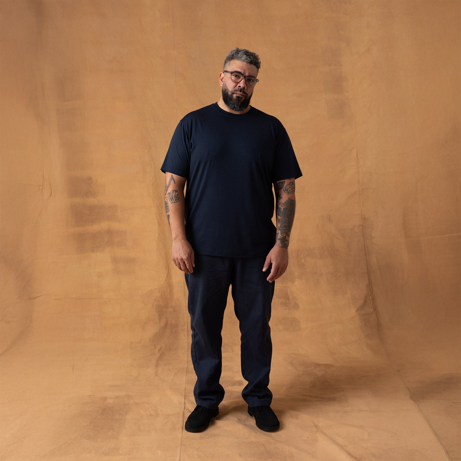 Niels is 190 cm tall.
Weights 120 kg and wears a
Size 3XL - Length Regular