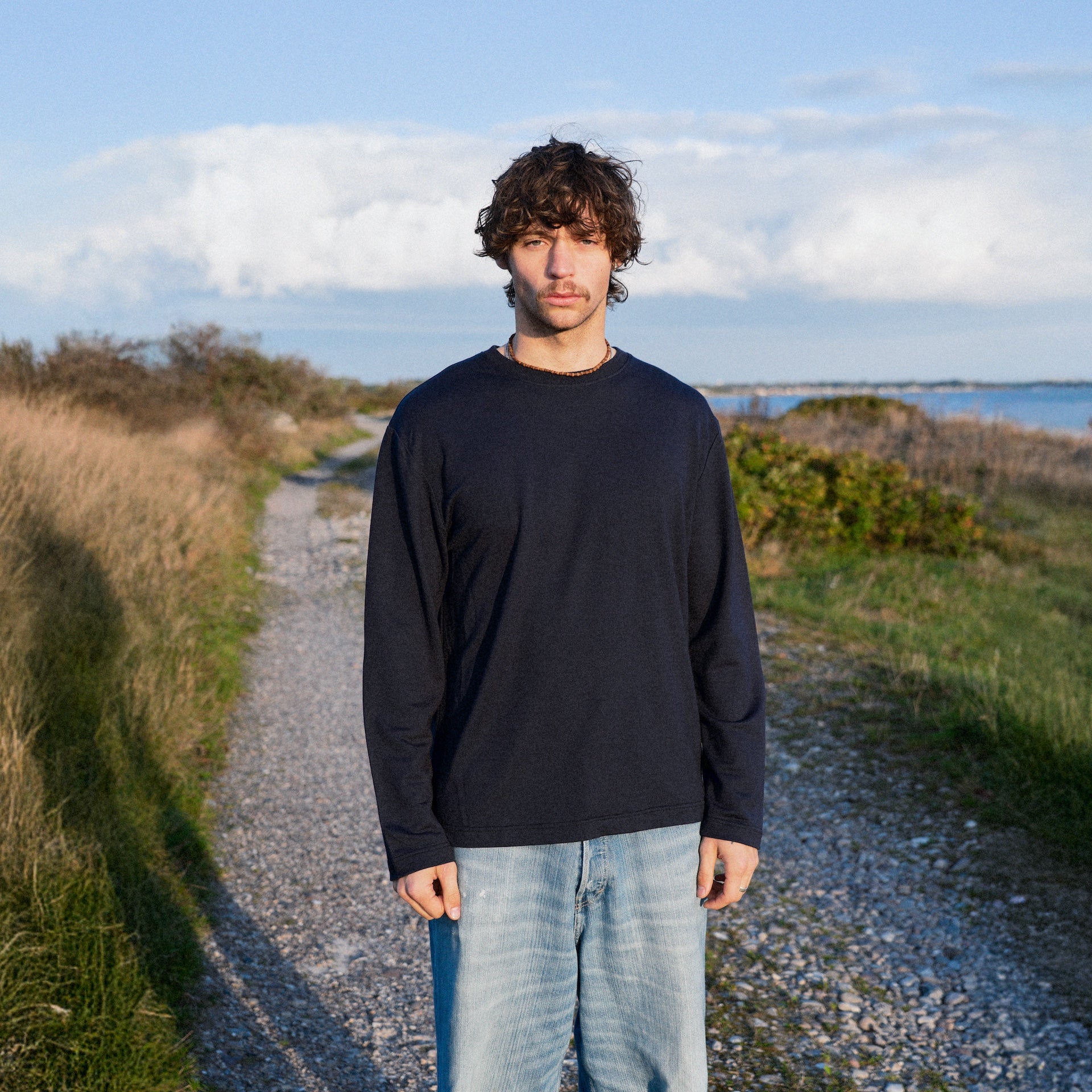 Nicholas is 195 cm tall
Weights 88 kg and wears
Size XL - Length Regular