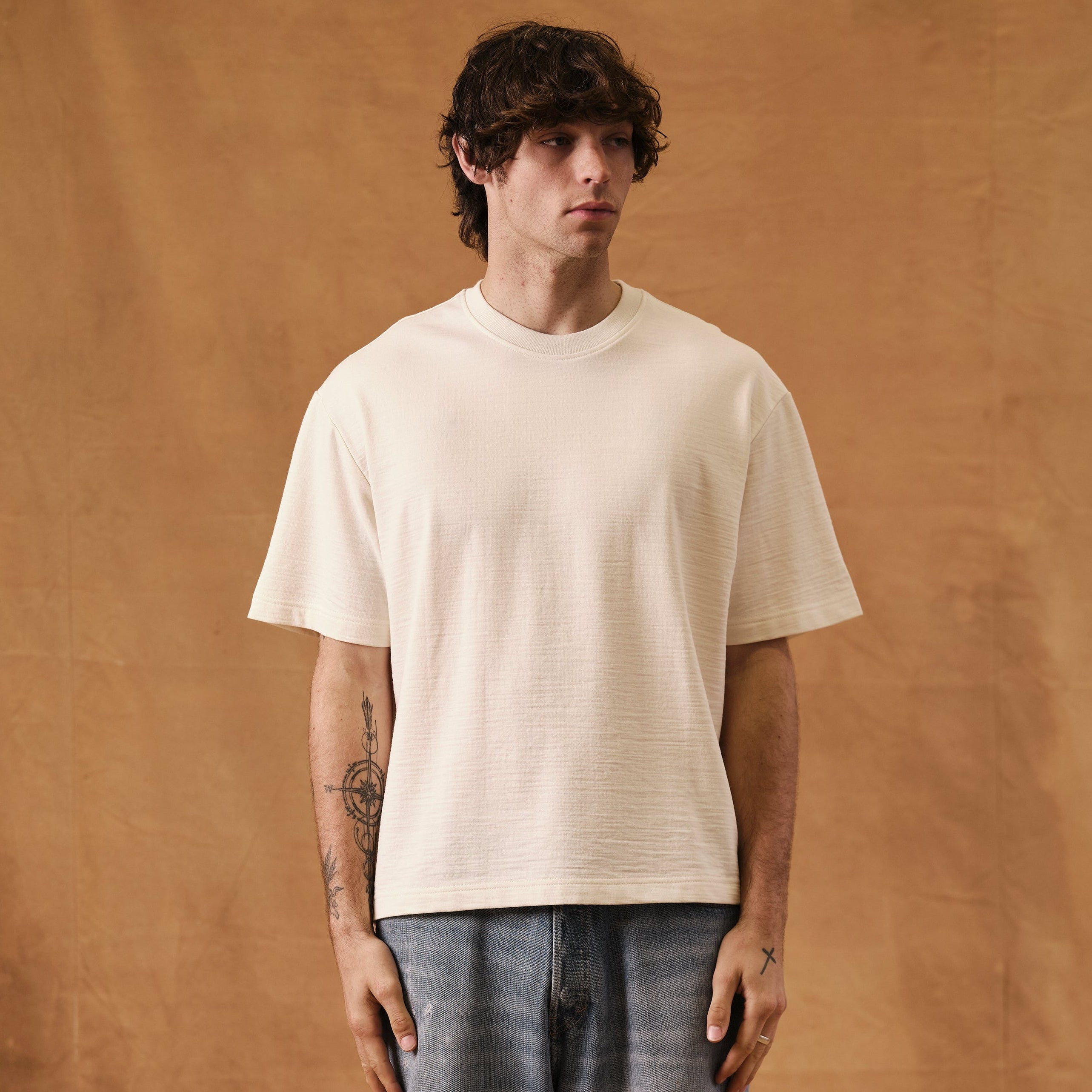 Nicholas is 195 cm tall
Weights 88 kg and wears a 
Size XL - Length Short