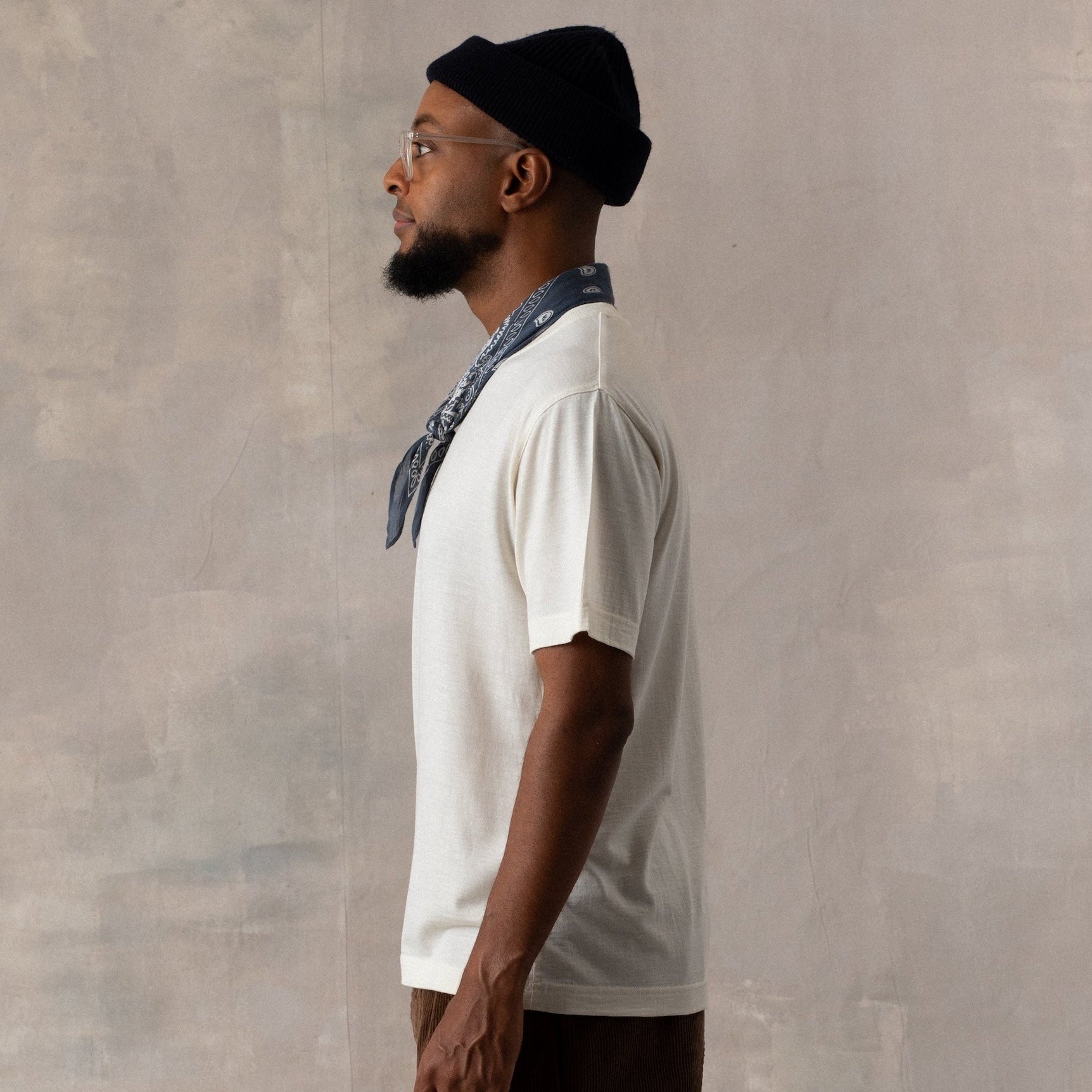 Tewelde is 180 cm tall
Weights 78 kg and wears a
Size M - Length Regular