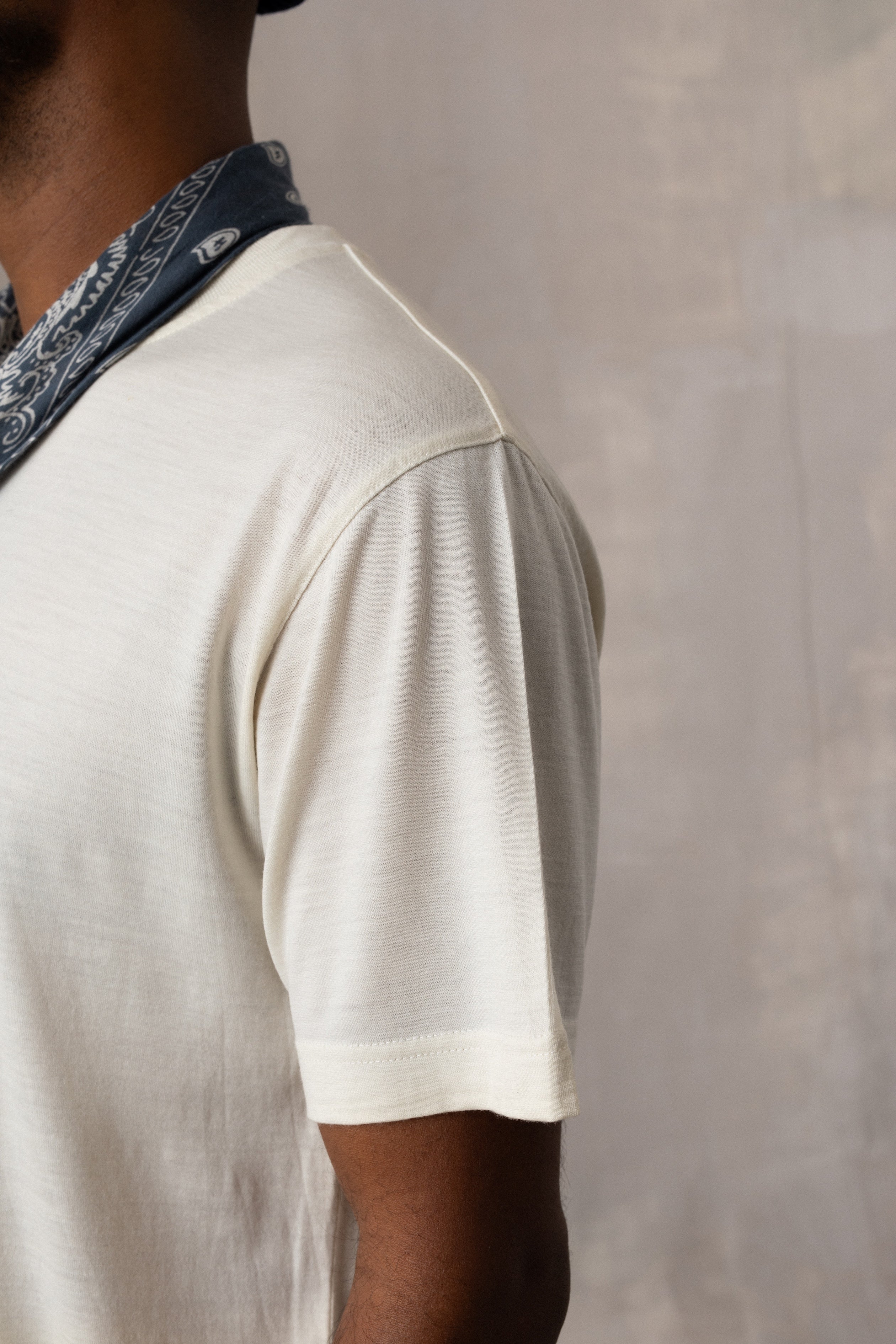 Tewelde is 180 cm tall
Weights 78 kg and wears a
Size M - Length Regular