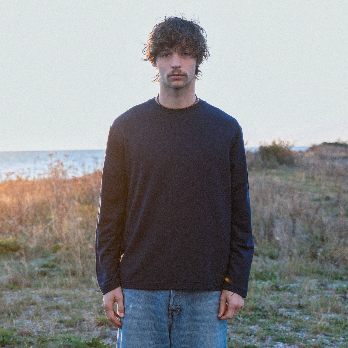 The Lightweight Sweatshirt in blue heavy merino wool, detail view