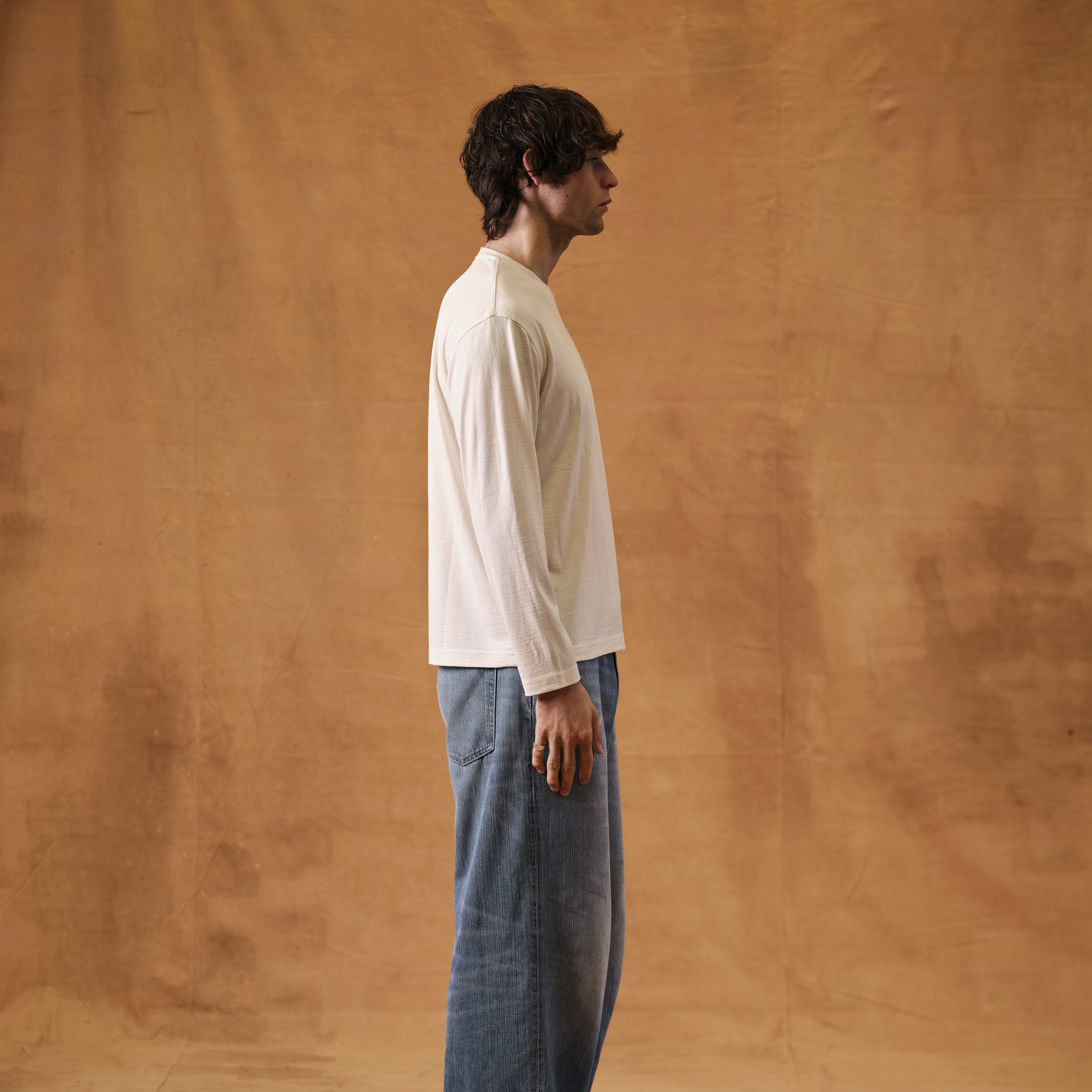 Nicholas is 195 cm tall
Weights 88 kg and wears
Size XL - Length Short