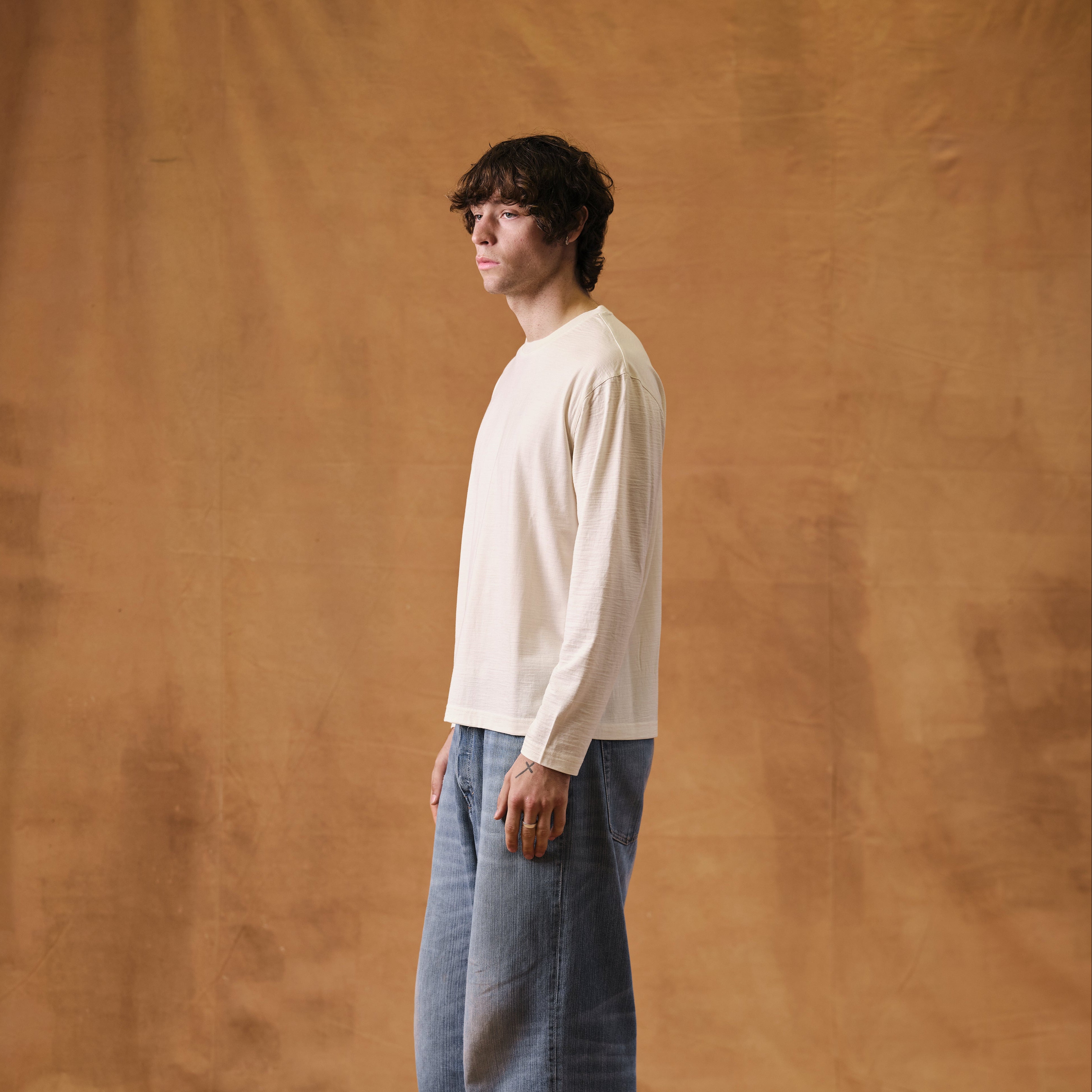 Nicholas is 195 cm tall
Weights 88 kg and wears
Size XL - Length Short