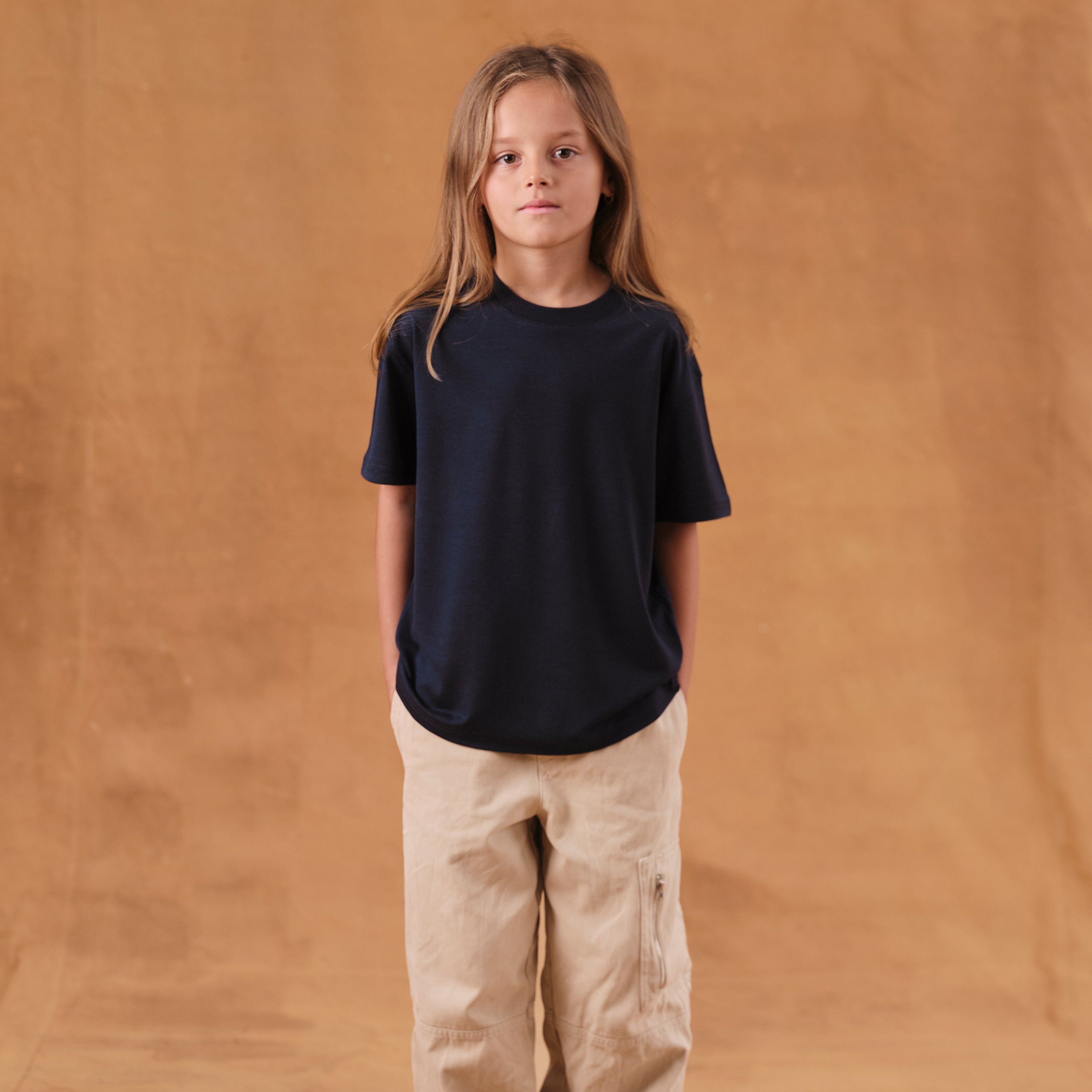 Vigga is 122 cm tall
Weights 24 kg and wears a 
Size 7-8 yrs