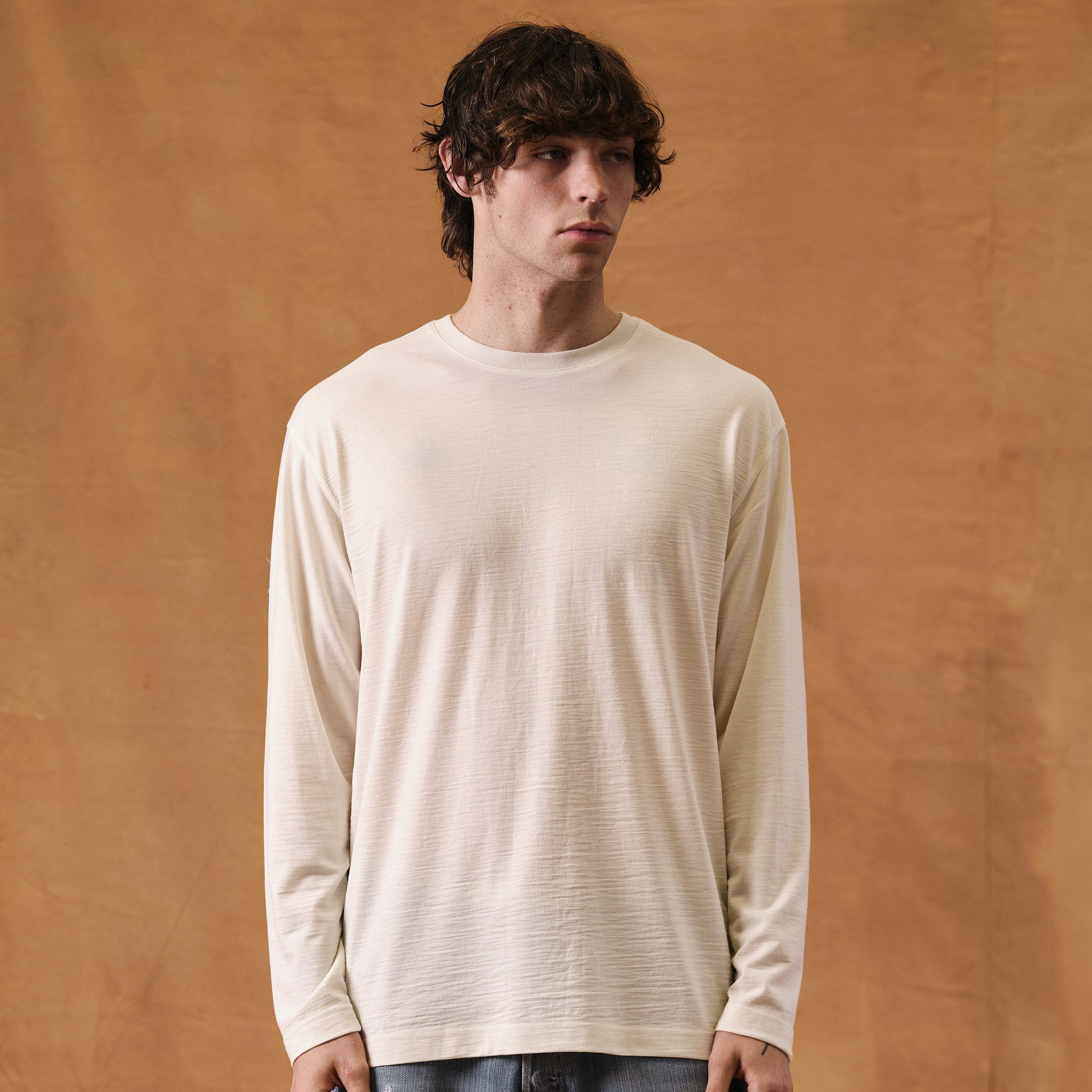 Nicholas is 195 cm tall
Weights 88 kg and wears
Size XL - Length Regular